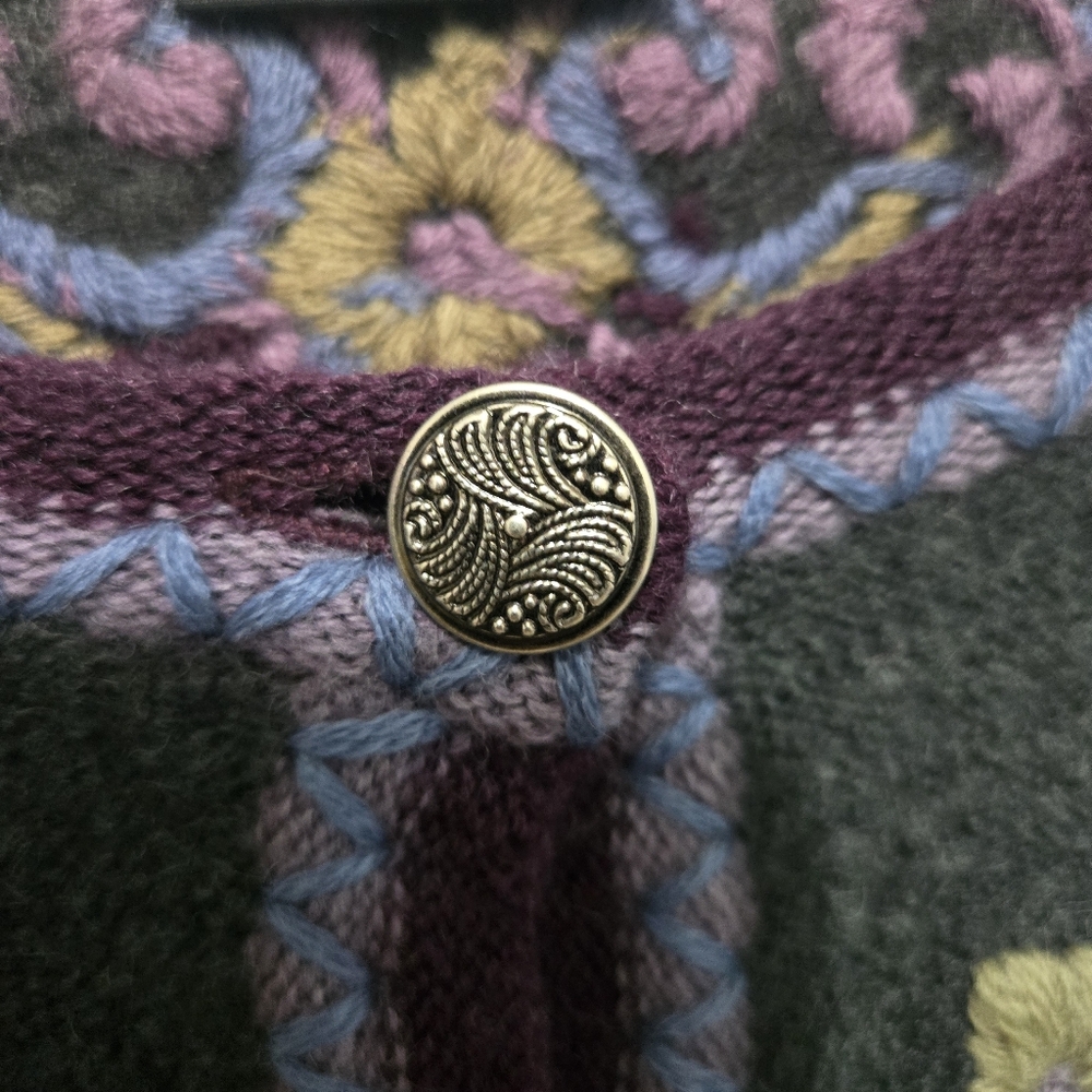 Vrikke Norwegian wool Cardigan sweater button up long sleeve green floral - Picture 6 of 8
